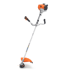 Guadañadora STIHL FS 120 profesional para poda de césped, vista frontal