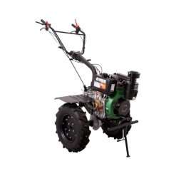 Motoazada diesel MADECO12 potencia de 12HP en acción, preparando terreno agrícola
